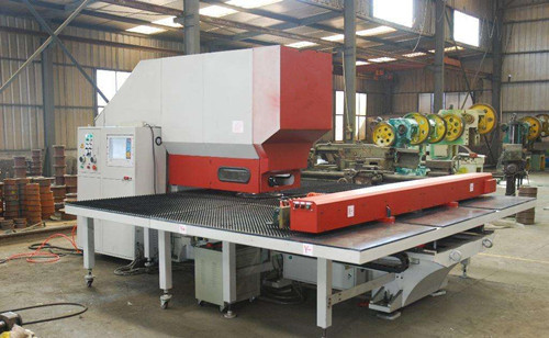 數(shu)控沖床的(de)噸位計算(suan)及磨具保(bao)養技巧