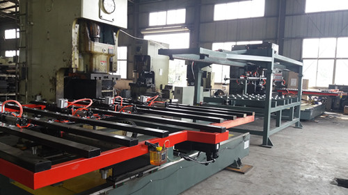 　數控送(song)料機怎(zen)麽操作(zuo)