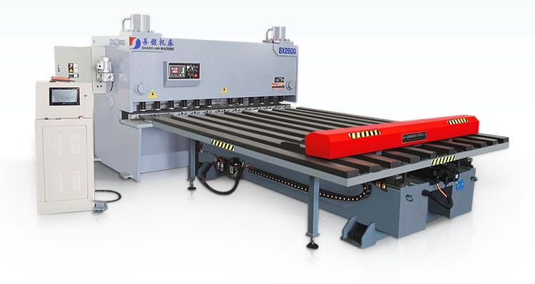 數(shu)控剪闆(pan)送料機(ji)介紹